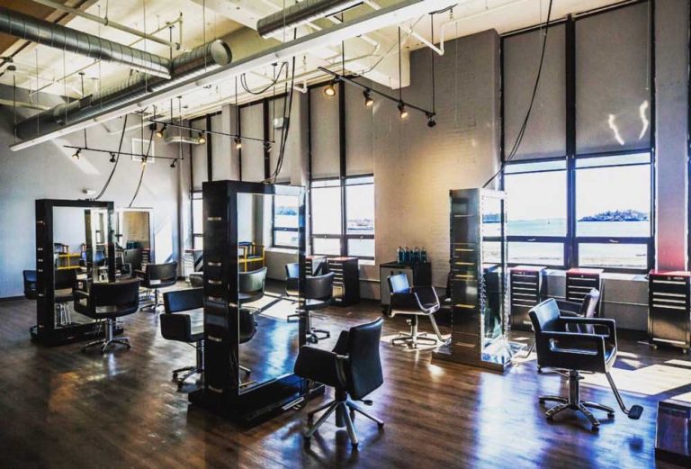 About Fringe Salon Salem